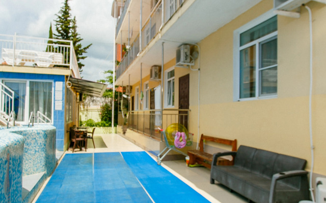 Argo Guest House