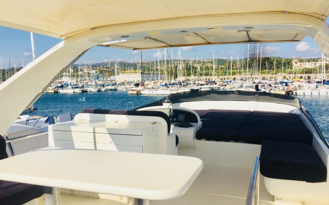 Sanremo Luxury Boat & Breakfast Mini-Hotel