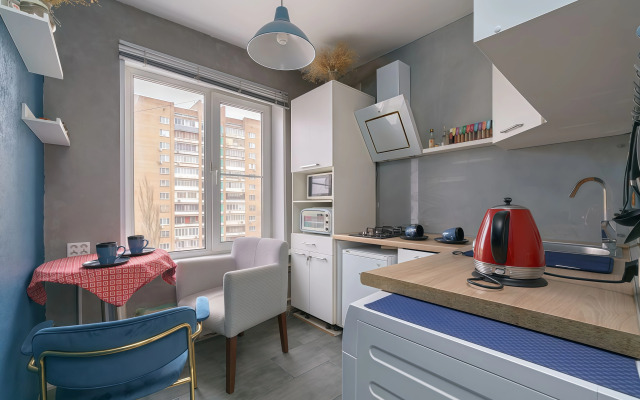 Uyutnaya S Dizaynerskimi Remontom Flat