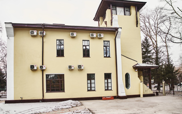 Отель Империал