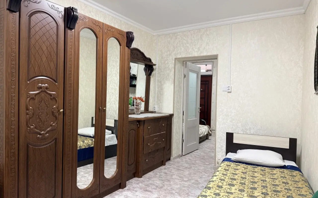 Квартира Двухкомнатная на первом этаже на Березовской 10 (кв.12)