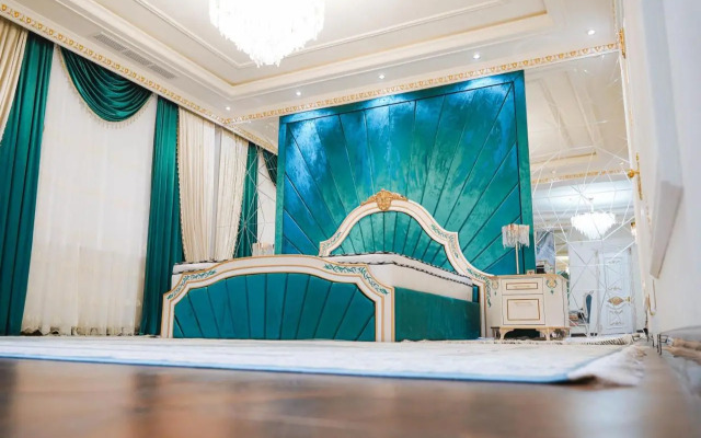 Kangurt Grand Hotel