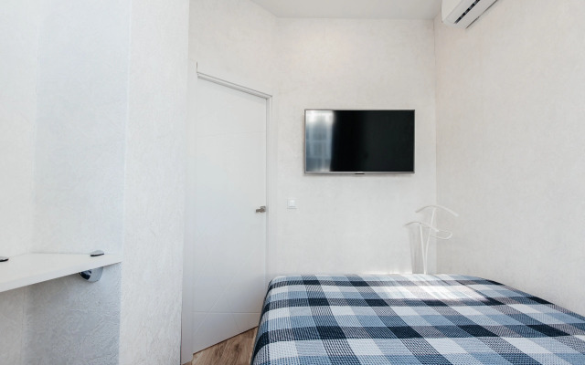 Red Apartments Art Layt Shanel Apartments
