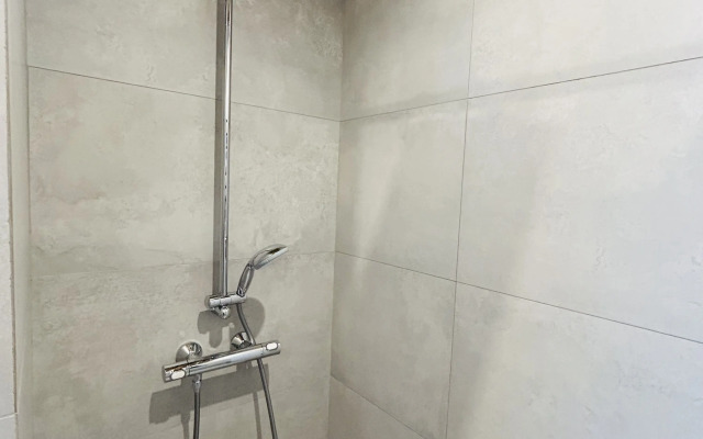 Uyutnaya Studiya Na Prokofyeva Flat