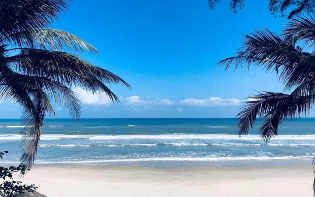 Lang Co Beach Resort