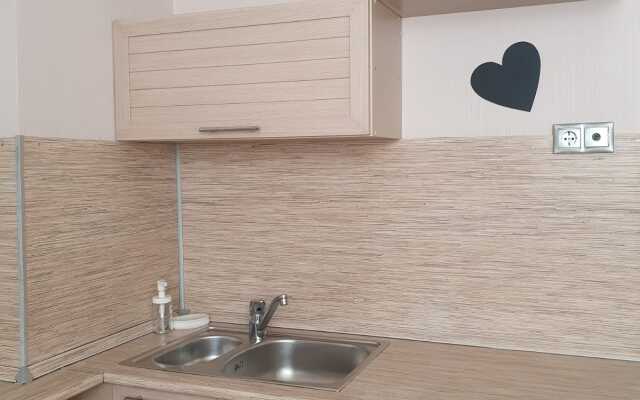 Ryadom S Yuzhno-Primorskim Parkom Flat