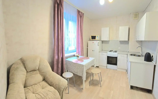 Komsomolskaya 105 Flat