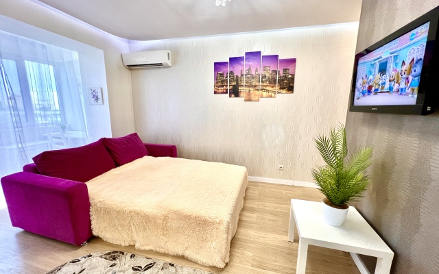 Studiya na 13-m Etazhe v ZHK Sovremennik Apartments