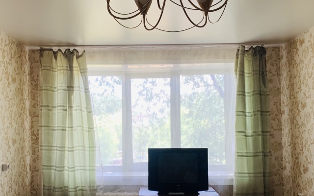 Ryadom S Tolmachevo Apartments