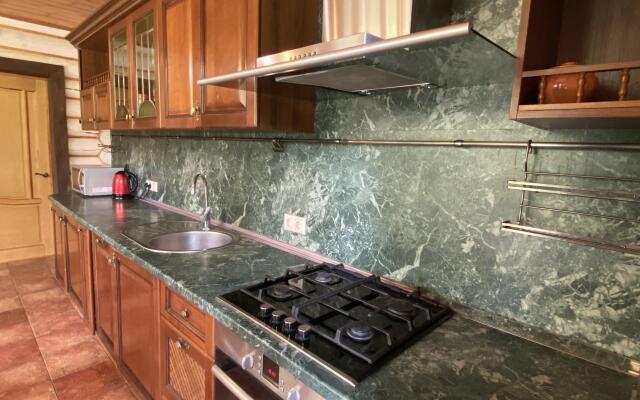 Дом Уютный в Абзаково