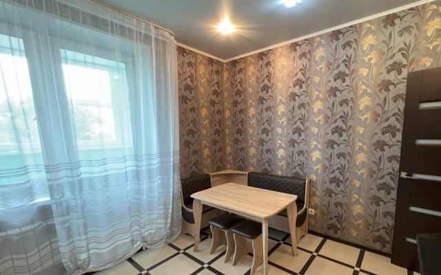 Na Ulitse Revolyutsii 3k1 Flat