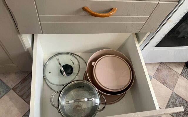 Апартаменты у Летного Училища