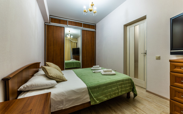 Oplot - Panoramnyj s terrasoj i dvumya spal'nyami Apartments