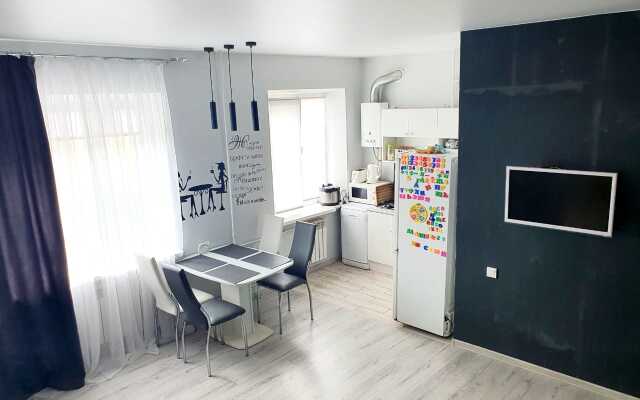 Апартаменты на Коммунистической 34