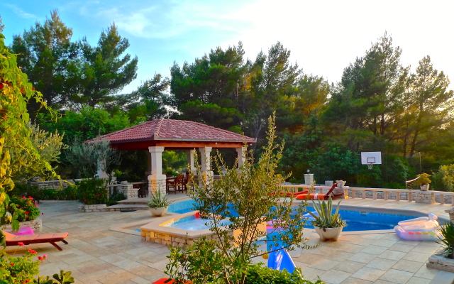Stone House Poplat Villa