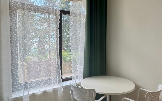 V Yalte Apartments