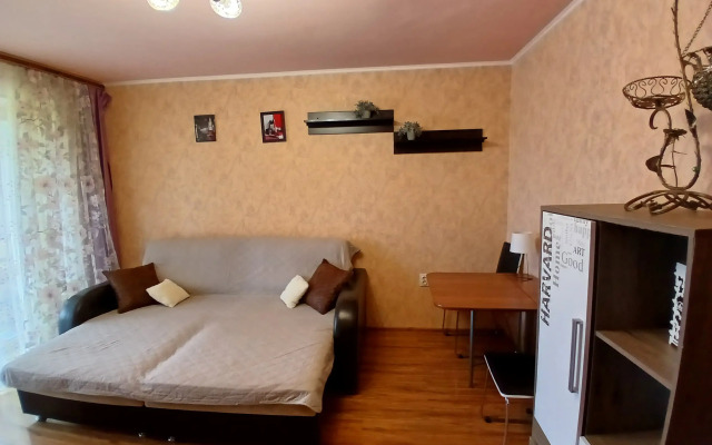 Квартира в Районе Жд Станции 3 Км