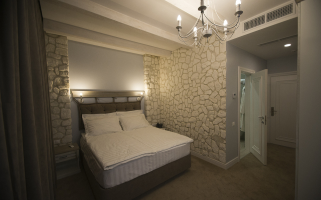Hotel Capital