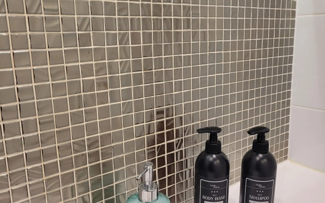 Апартаменты Аксиома 3