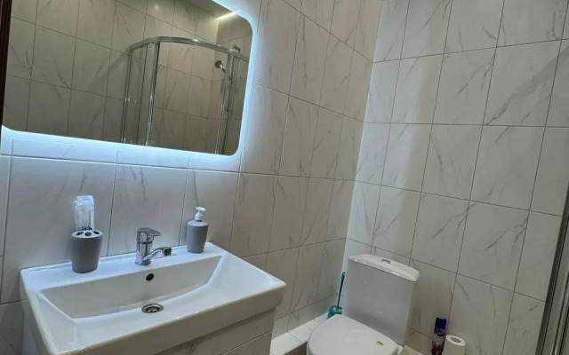 Yousinn Serafimovicha 8 Kv 4 Apartments