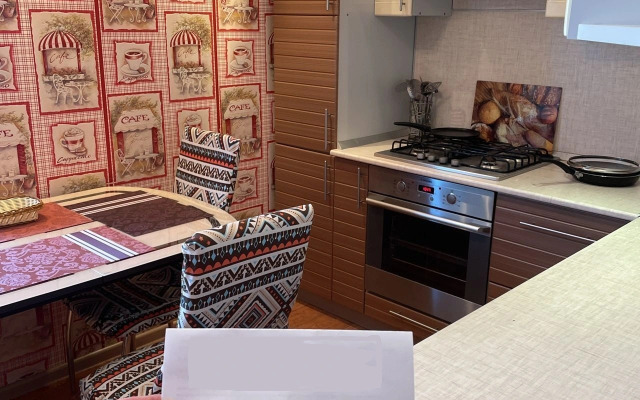 Квартира Уютная двухкомнатная