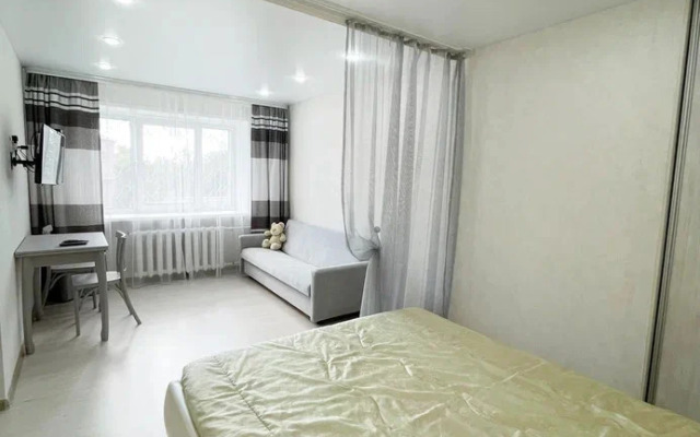 Na Oktyabryskoy Ulitse Flat