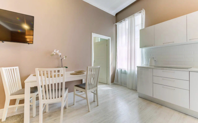Апартаменты SweetHome на Мойке 44