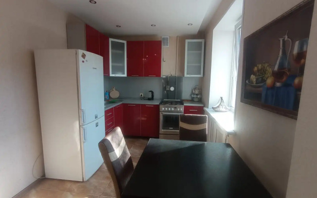 Uyutnaya trekhkomnatnaya na Tulaka Flat