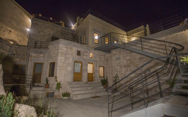 Helike Cave Suites