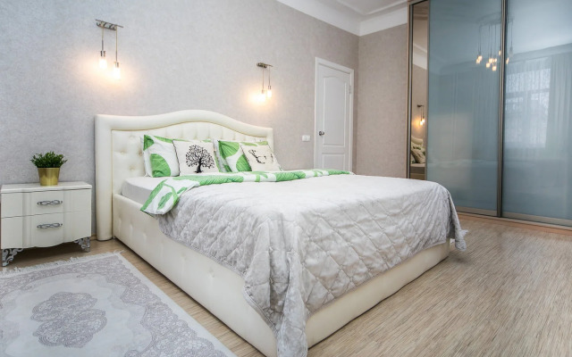 Na Ploschadi Pobedy 39 Apartments