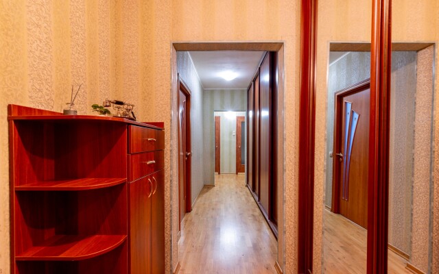 Апартаменты Просторная уютная квартира на Проспекте Просвещения