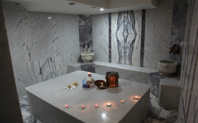 Armis Hotel