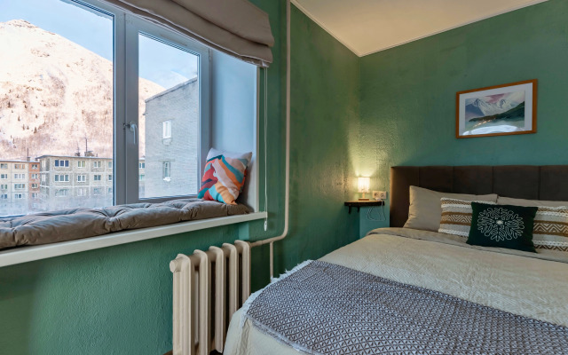 2-komn Nostal'giya s Vidom Na Goru Flat