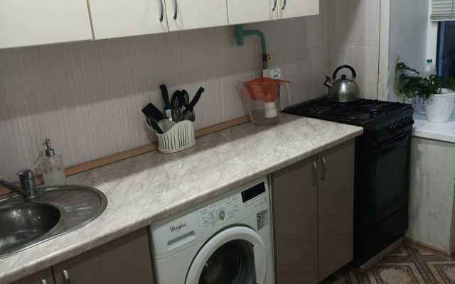 Na Prospekte Yamasheva 30 Flat