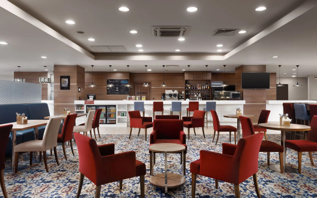Отель Hampton By Hilton Москва Строгино
