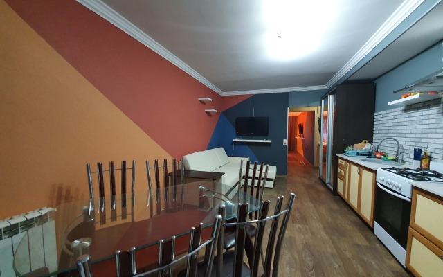 Апартаменты на Первомайской 9