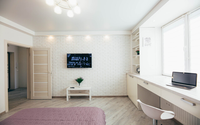 Апартаменты День и Ночь на Согласия