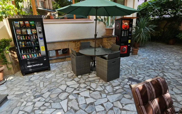 Danisimo Hotel