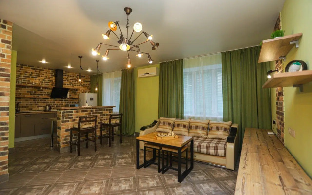 Yevro Lyuks Apartments