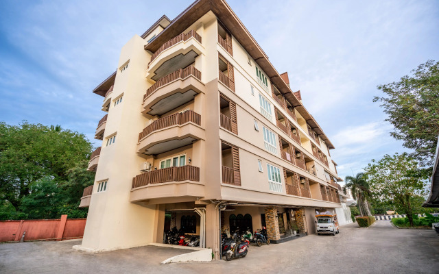 Отель Ratana Hotel Chalong