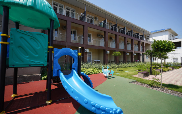 Yuzhnaya Noch' Hotel