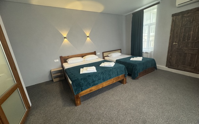 Rose Caucasus Verde Guest House