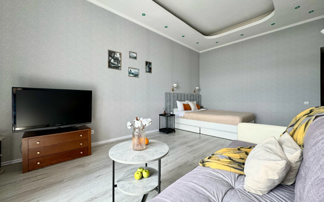 Апартаменты SivakApart c балконом на Невский и видом на набережную