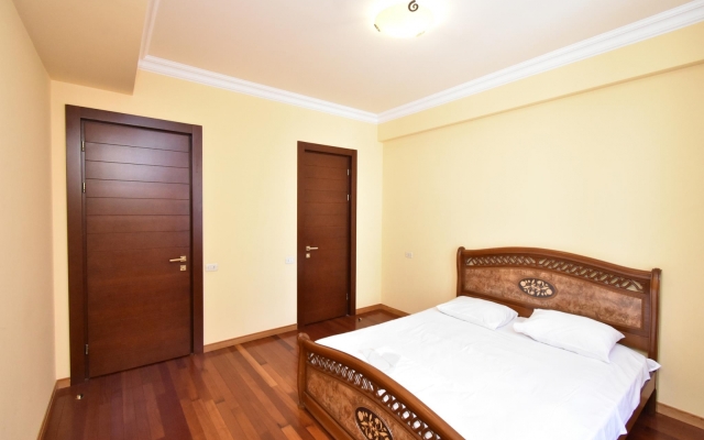 RentInnYerevan Mher Mkrtchyan 1 street Apartments