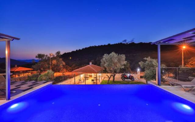 Kas Bohem Villa