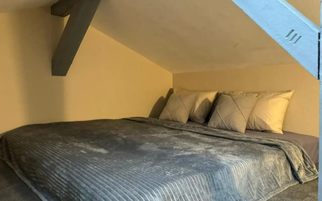 Kvartira Jennifer Apartment. Stil'naa atmosfernaa radom s morem i parkom