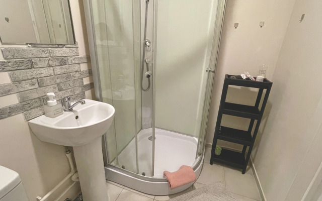 Квартира НеVотеле на Чемпионов 1