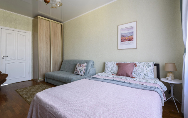 Квартира Лево-Булачная 50