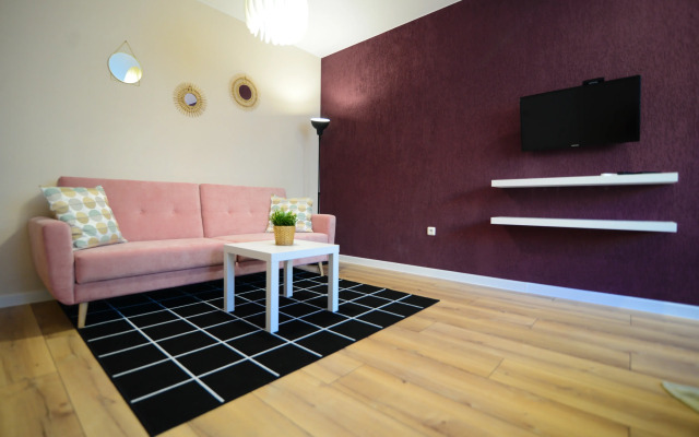 Квартира рядом с Ледовым Дворцом Юбилейный