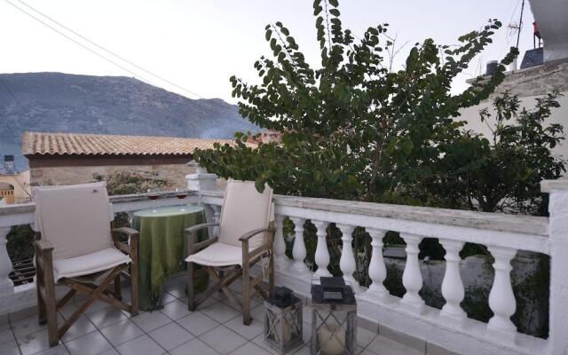 Troullos Apart-Hotel